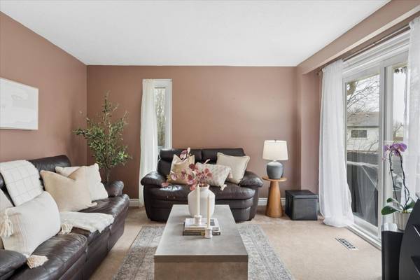 127 Rands RD, Ajax, ON L1S 3H8