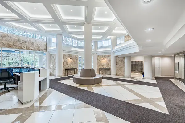 7300 Yonge ST #1412, Vaughan, ON L4J 7Y5