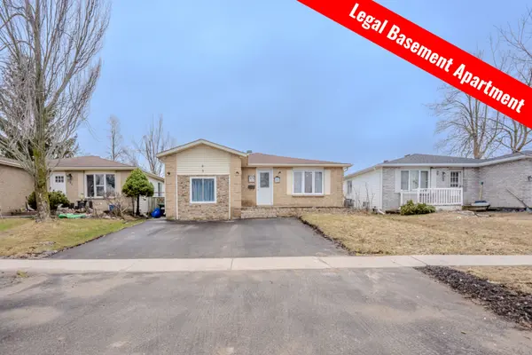 3 Hickling TRL, Barrie, ON L4M 5V7