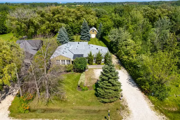 795853 Grey 19 RD, Collingwood, ON L9Y 3Y9