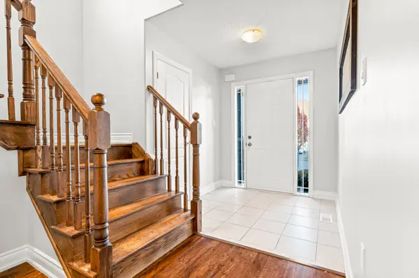 3086 Emperor DR, Orillia, ON L3V 0G4