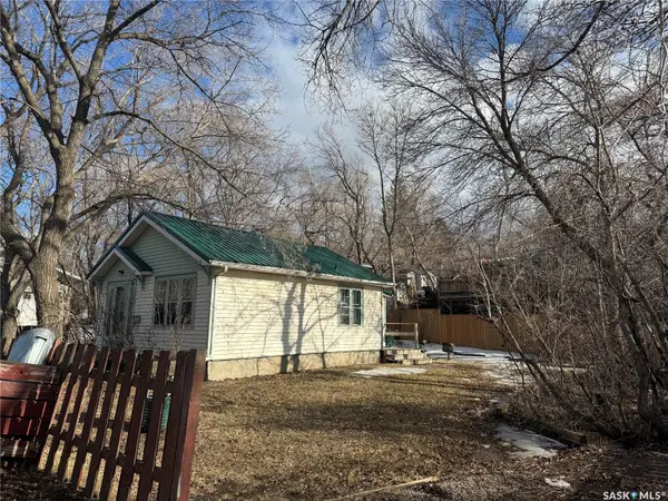 227 Fairchild AVENUE, Regina Beach, SK S0G 4C0