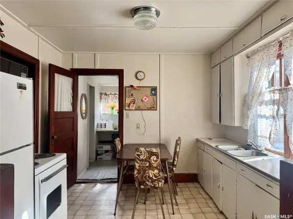 227 Fairchild AVENUE, Regina Beach, SK S0G 4C0