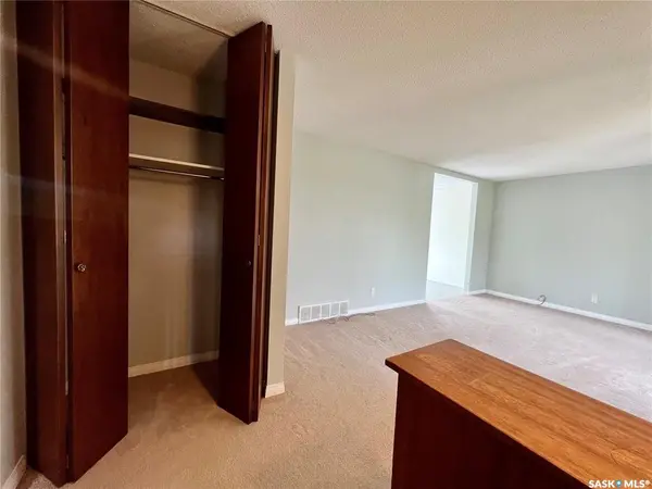 451 3rd AVENUE NW, Swift Current, SK S9H 0S4