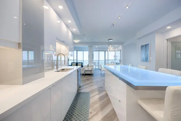 60 Absolute AVE #3601, Mississauga, ON L4Z 0A9