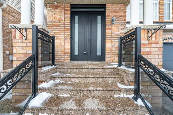 194 Fandango DR, Brampton, ON L6X 0L3