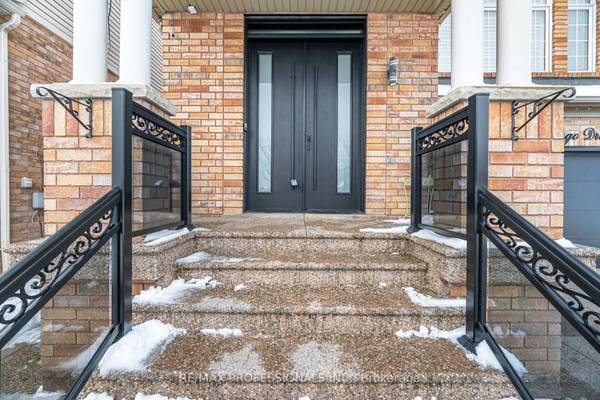 194 Fandango DR, Brampton, ON L6X 0L3