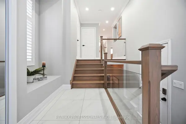 194 Fandango DR, Brampton, ON L6X 0L3