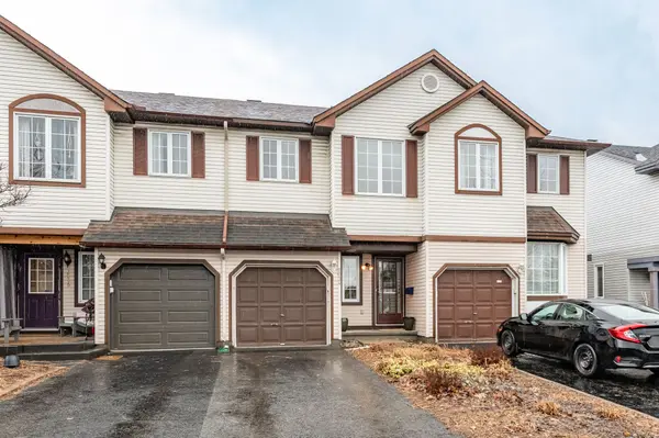 2034 P AVE, Alta Vista And Area, ON K1G 6G7