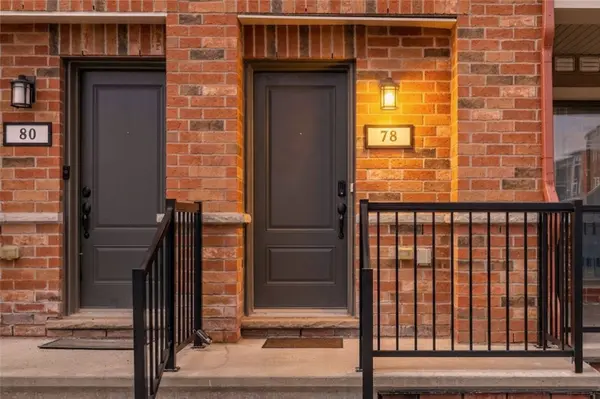 78 Lyrid Private, Barrhaven, ON K2J 6N3