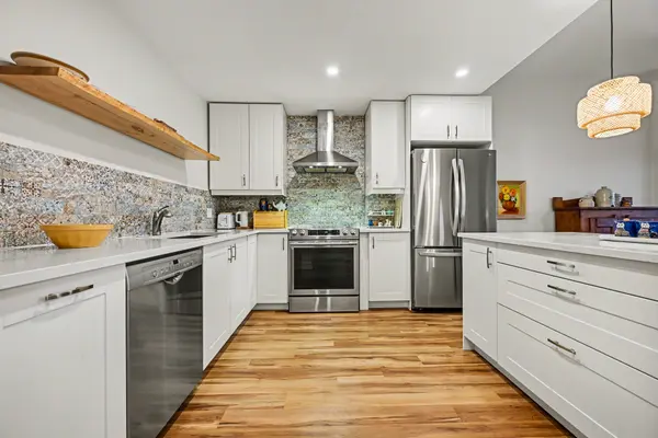 1 Rosamond ST E #206, Mississippi Mills, ON K0A 1A0