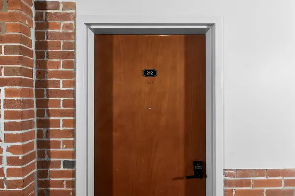 85 Spruce ST #212, Cambridge, ON N1R 4K4