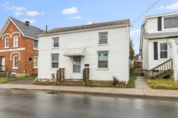 93 Perth ST, Brockville, ON K6V 5C8