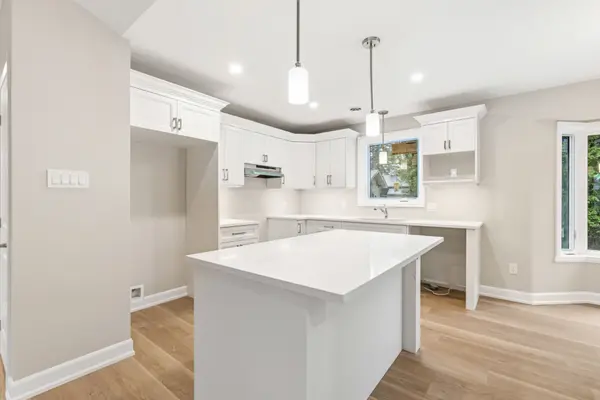 10 Whittaker CRES, Cornwall, ON K6H 0J6