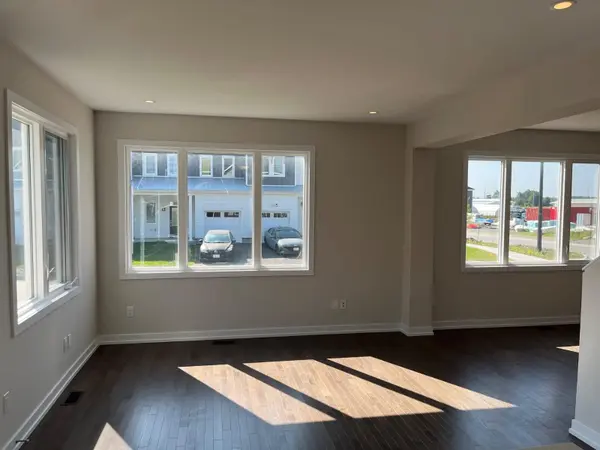 570 Oldenburg DR, Stittsville - Munster - Richmond, ON K0A 2Z0