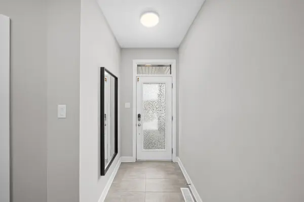 539 Honeylocust AVE, Kanata, ON K2V 0L8