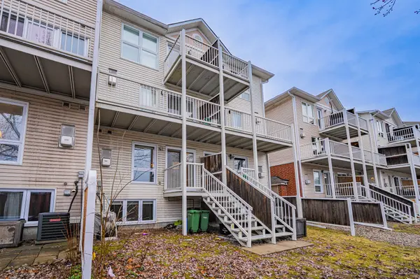 1615 Locksley LN, Beacon Hill North - South And Area, ON K1J 1B6