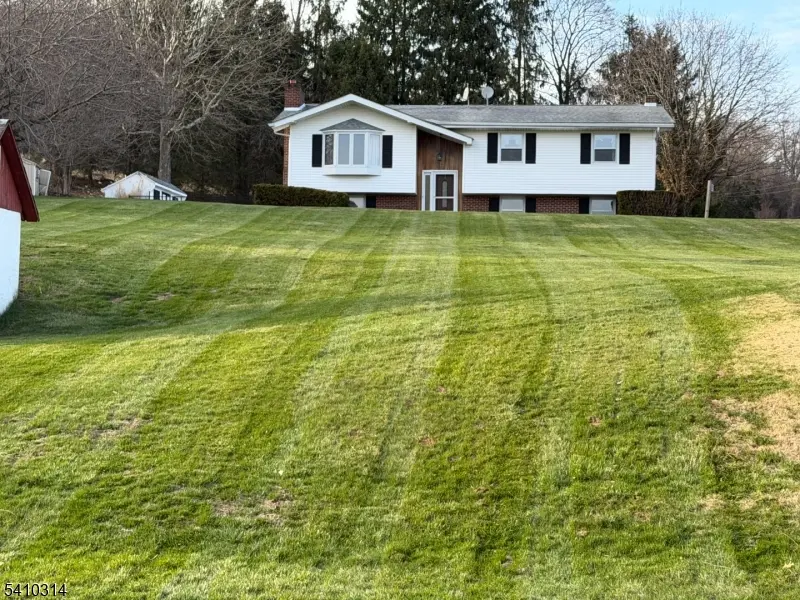 252 Mountain View Road, Franklin Twp., NJ 08802