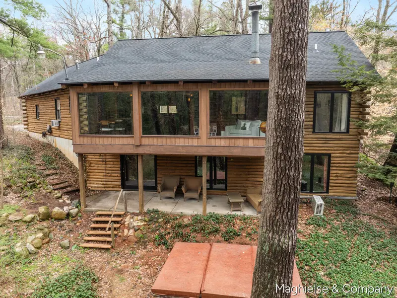 4755 Division AVE N, Alpine Twp, MI 49321