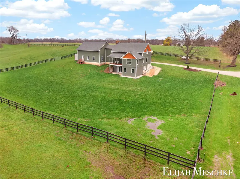 8977 2 Mile RD NE, Ada Twp, MI 49301