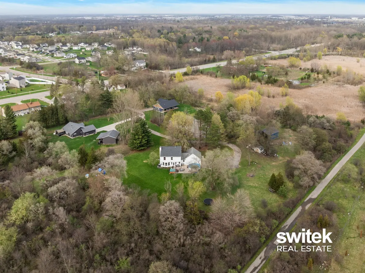 2772 60th ST SE, Gaines Twp, MI 49508