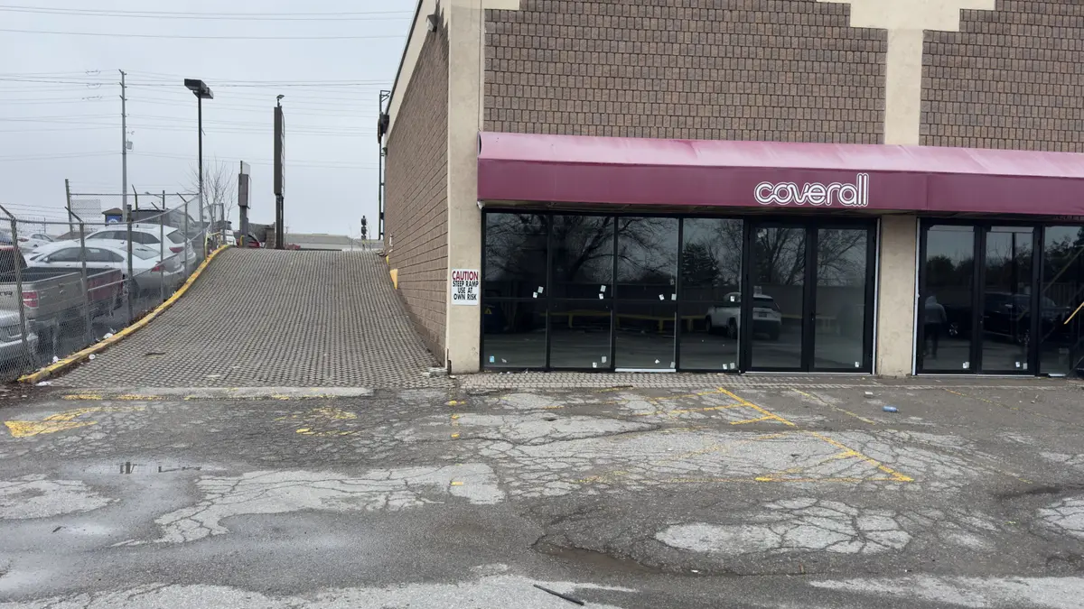 17335 Yonge ST #8, Newmarket, ON L3Y 8Z2