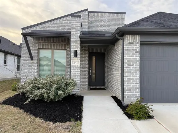 241 Little Bridge Drive, Lavon, TX 75166