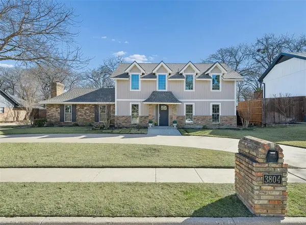 3804 Ashbury Lane, Bedford, TX 76021