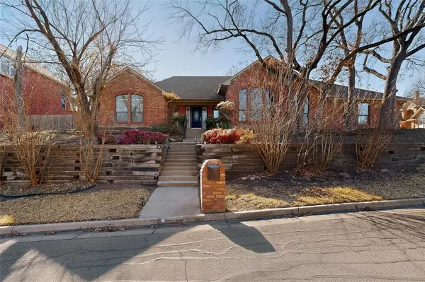 2704 BRIARBROOK Court, Arlington, TX 76006