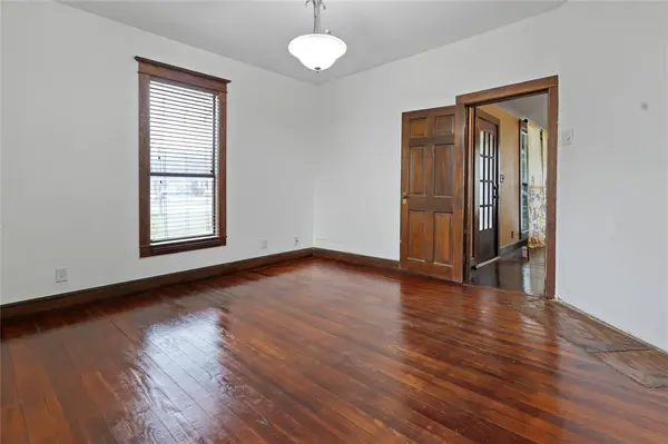 401 W Maple Street, Whitewright, TX 75491