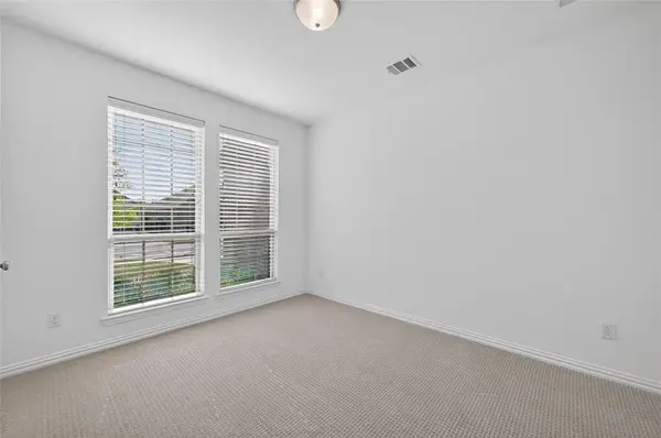 719 Uplands Drive, Northlake, TX 76226