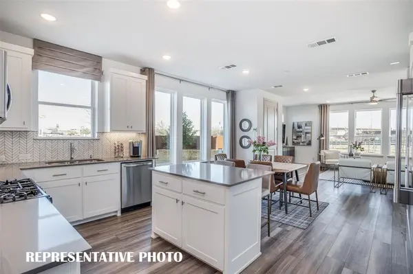 7333 Grant Avenue, North Richland Hills, TX 76180