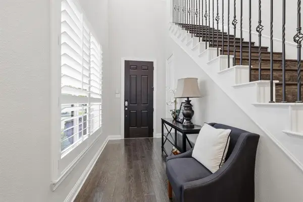 3813 Bentley Drive, Bedford, TX 76021