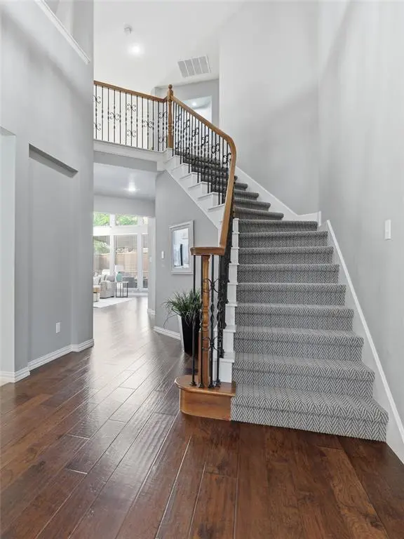 4232 Sharondale Drive, Flower Mound, TX 75022