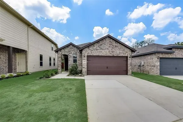 1033 King Street, Aubrey, TX 76227