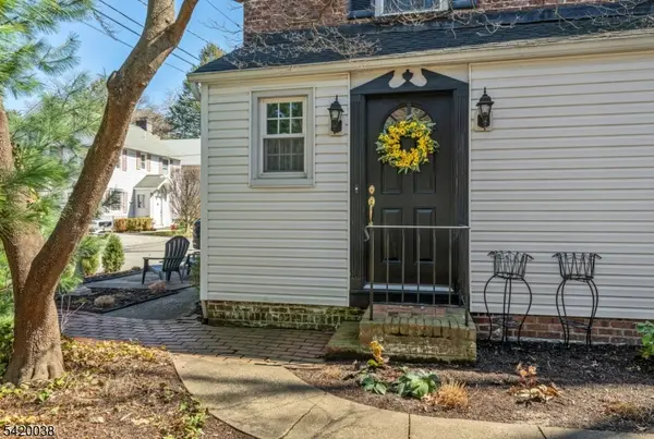 3 Ashburn Pl, Fair Lawn Boro, NJ 07410