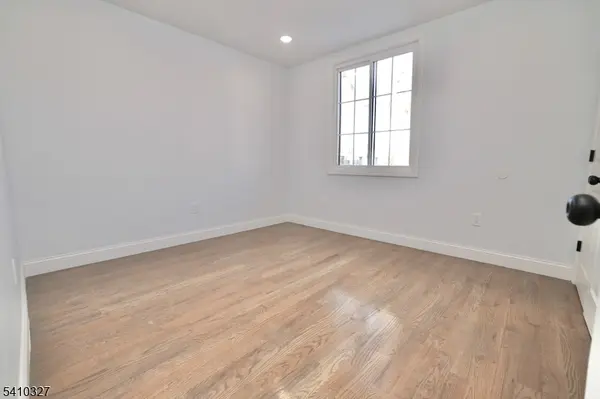 41 Arlington Ave., Jersey City, NJ 07305