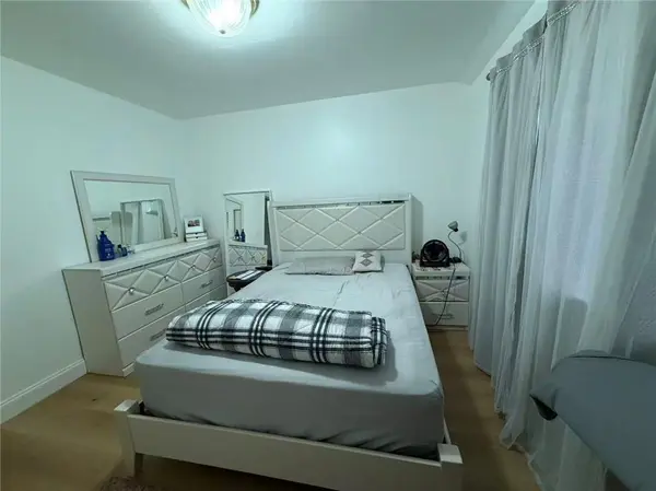 181 Skyline DR, Staten  Island, NY 10304