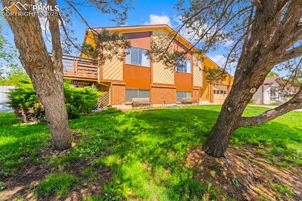 4380 Saddlewood DR, Colorado Springs, CO 80918