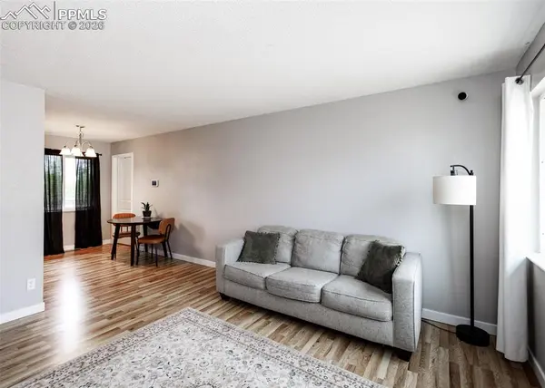 2131 Doniphan DR, Colorado Springs, CO 80910