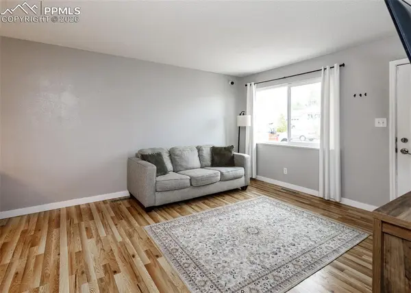 2131 Doniphan DR, Colorado Springs, CO 80910