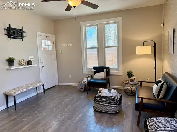 15 N Chestnut ST, Colorado Springs, CO 80905