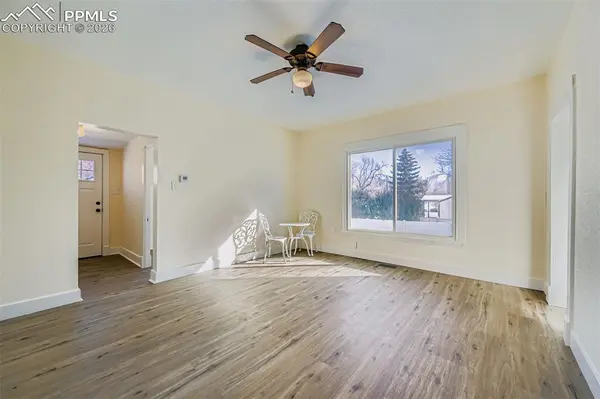 2423 W St Vrain ST, Colorado Springs, CO 80904