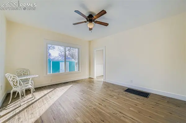 2423 W St Vrain ST, Colorado Springs, CO 80904