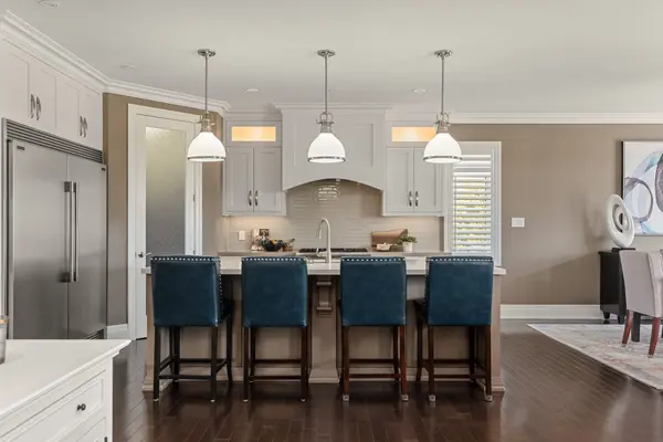 327 Sunnybrae AVE, Innisfil, ON L9S 0K9