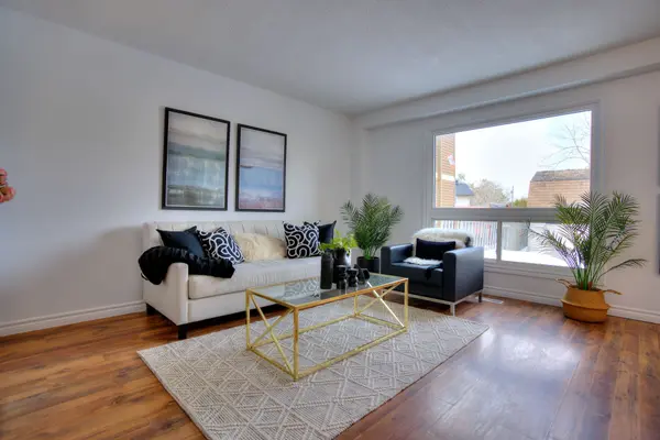 24 Lampman Ln LN, Barrie, ON L4N 5B1