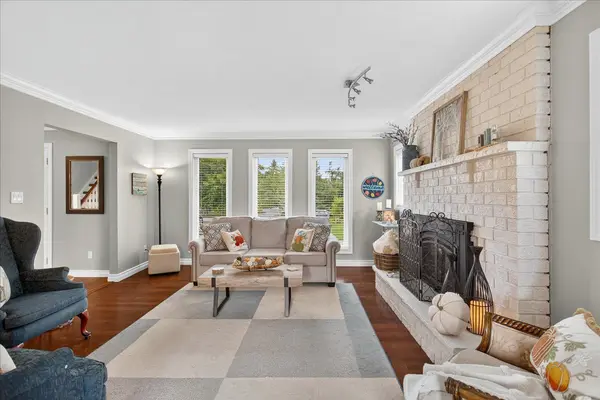 35 Howard DR, Oro-medonte, ON L0L 2E0