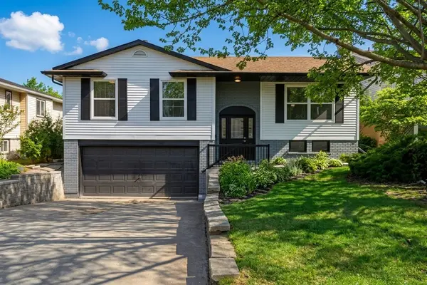 4140 Celia CT,  Burlington,  ON L7L 5L9