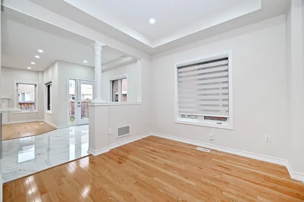 30 Wasaga RD, Brampton, ON L6X 3B1