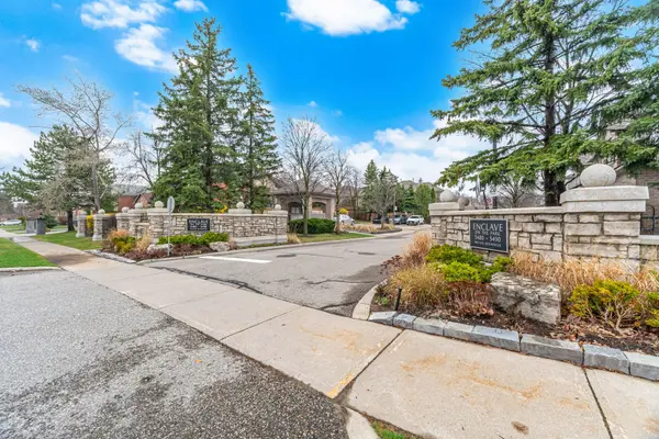 5480 Glen Erin DR #73, Mississauga, ON L5M 5R3